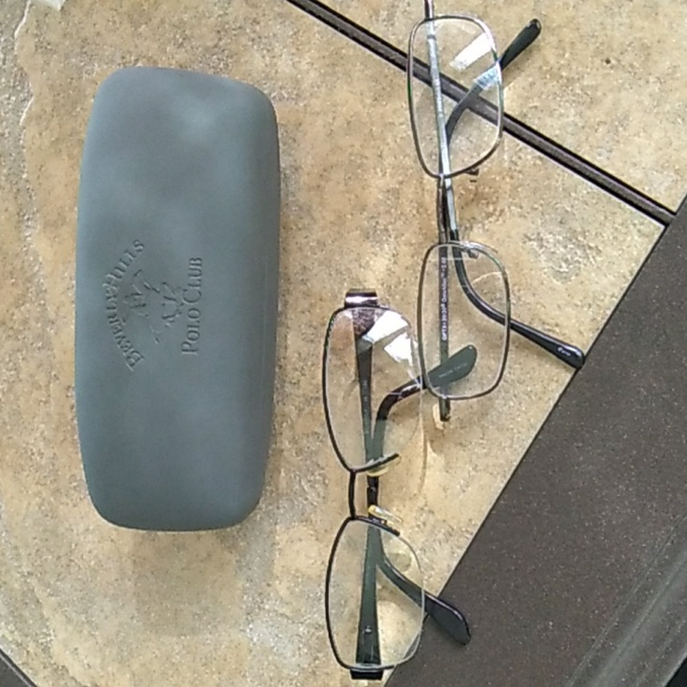 Beverly Hills Polo Case & 2 Pairs off brand Glasses